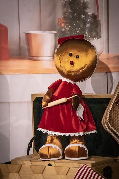 Marché de Noël 2022 - grand personnage en pain d'épice